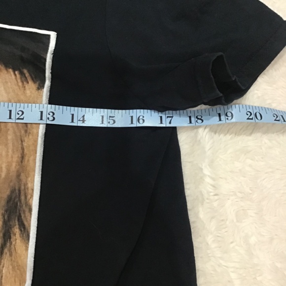 Gildan Women Size SM Cotton Taylor Swift Red Tour 2013 T-Shirt Short Sleeve Blac - Picture 4 of 6